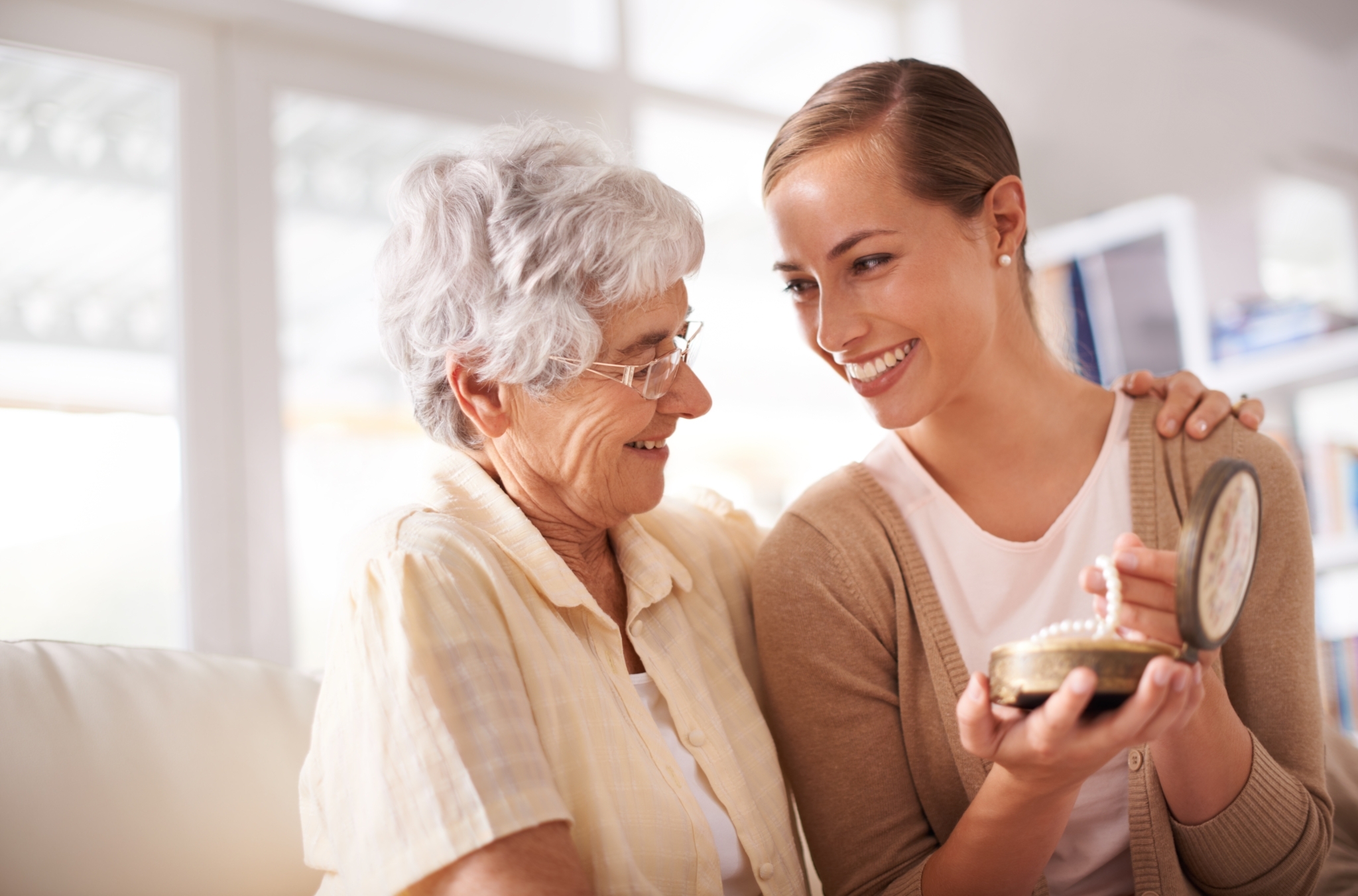 How to Deal with Personal Effects to Prevent Family Fights